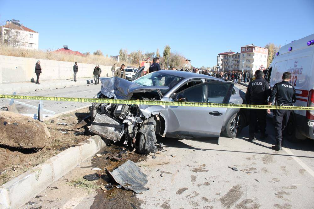 Biri Konya plakalı iki otomobil çarpıştı: 1 ölü, 1 yaralı 6